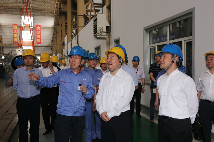 郝鹏参观调查J9.COM集团所属企业电机公司